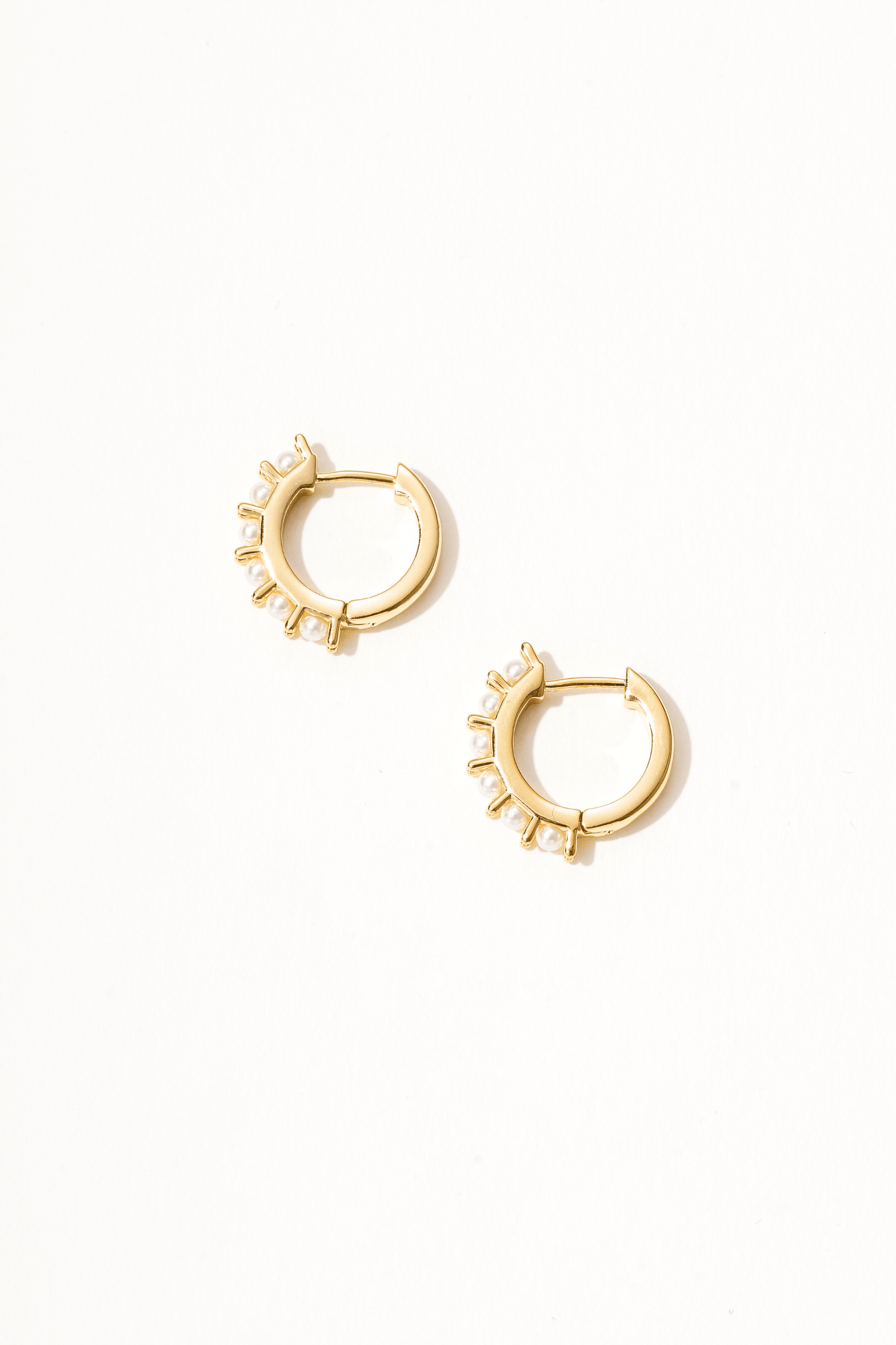 Ivy 18K Gold Huggie Earrings