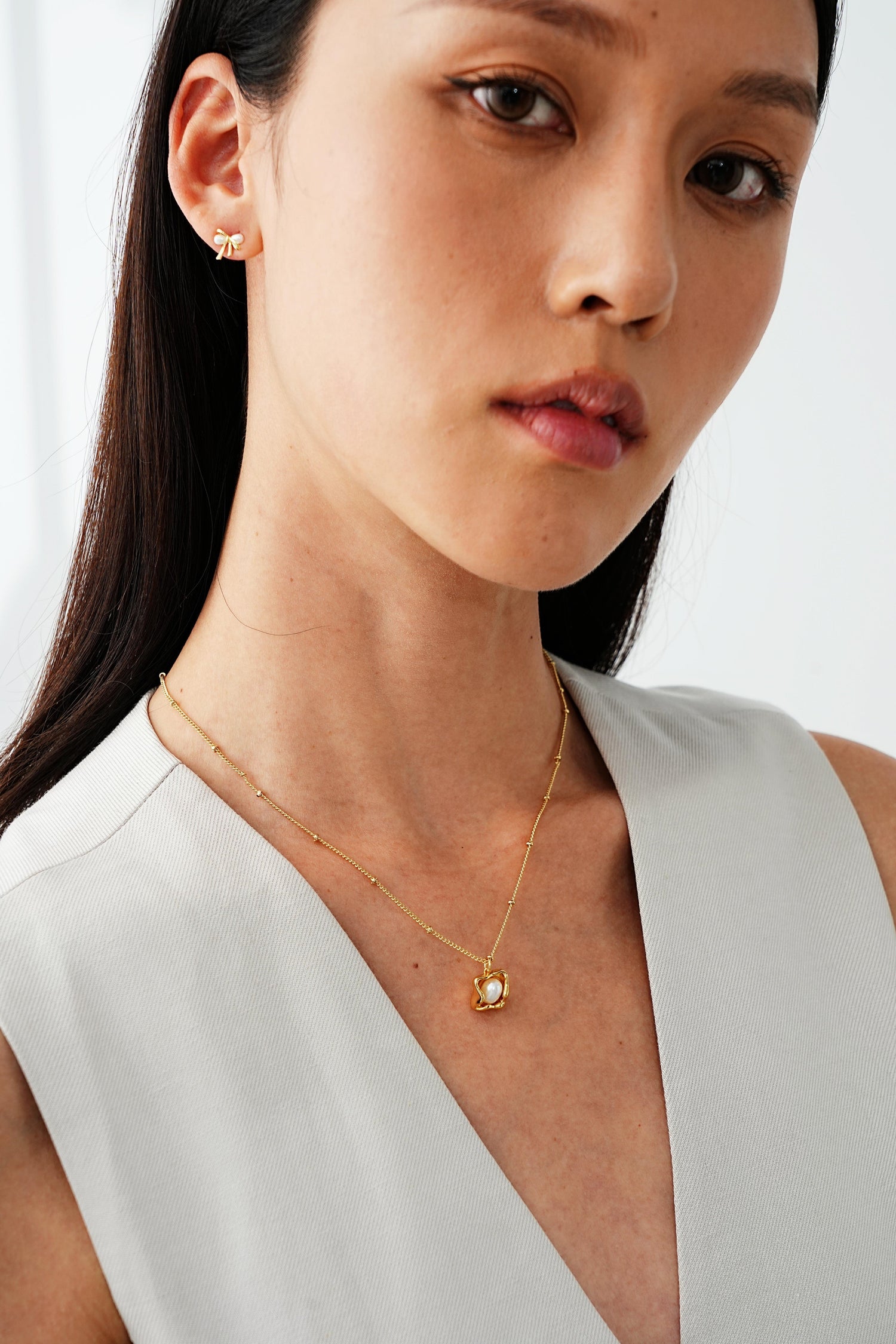Luxe Encased Pearl Necklace